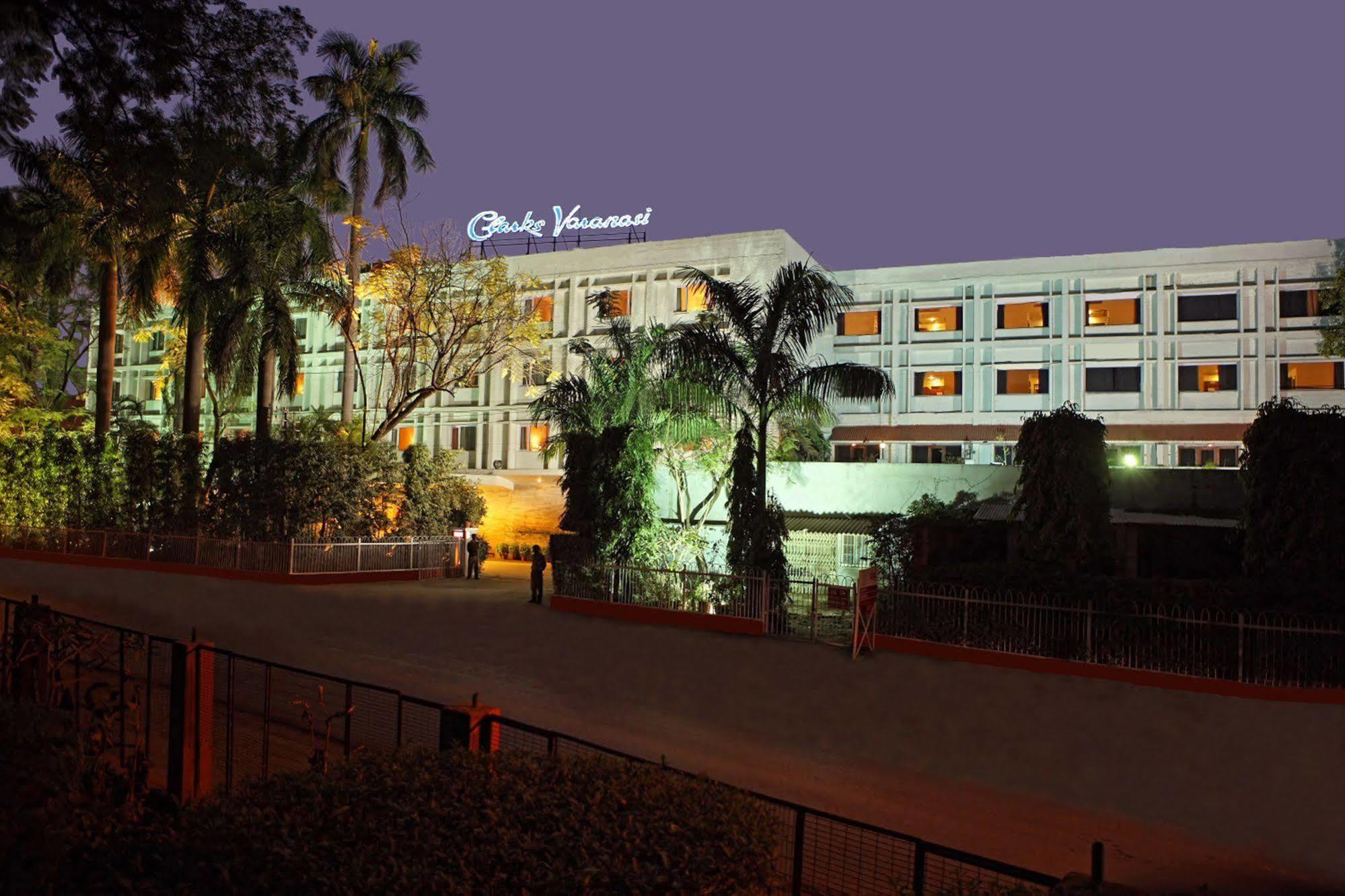 Hotel Clarks Varanasi Limited Exteriér fotografie